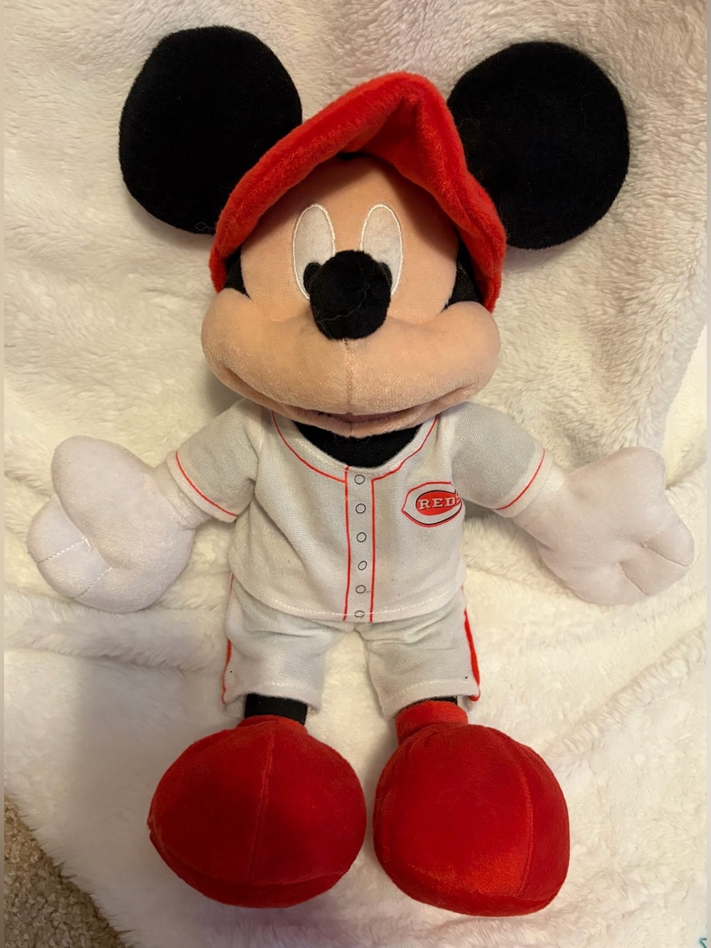 DISNEY CINCINNATI REDS MICKEY MOUSE 16” PLUSH